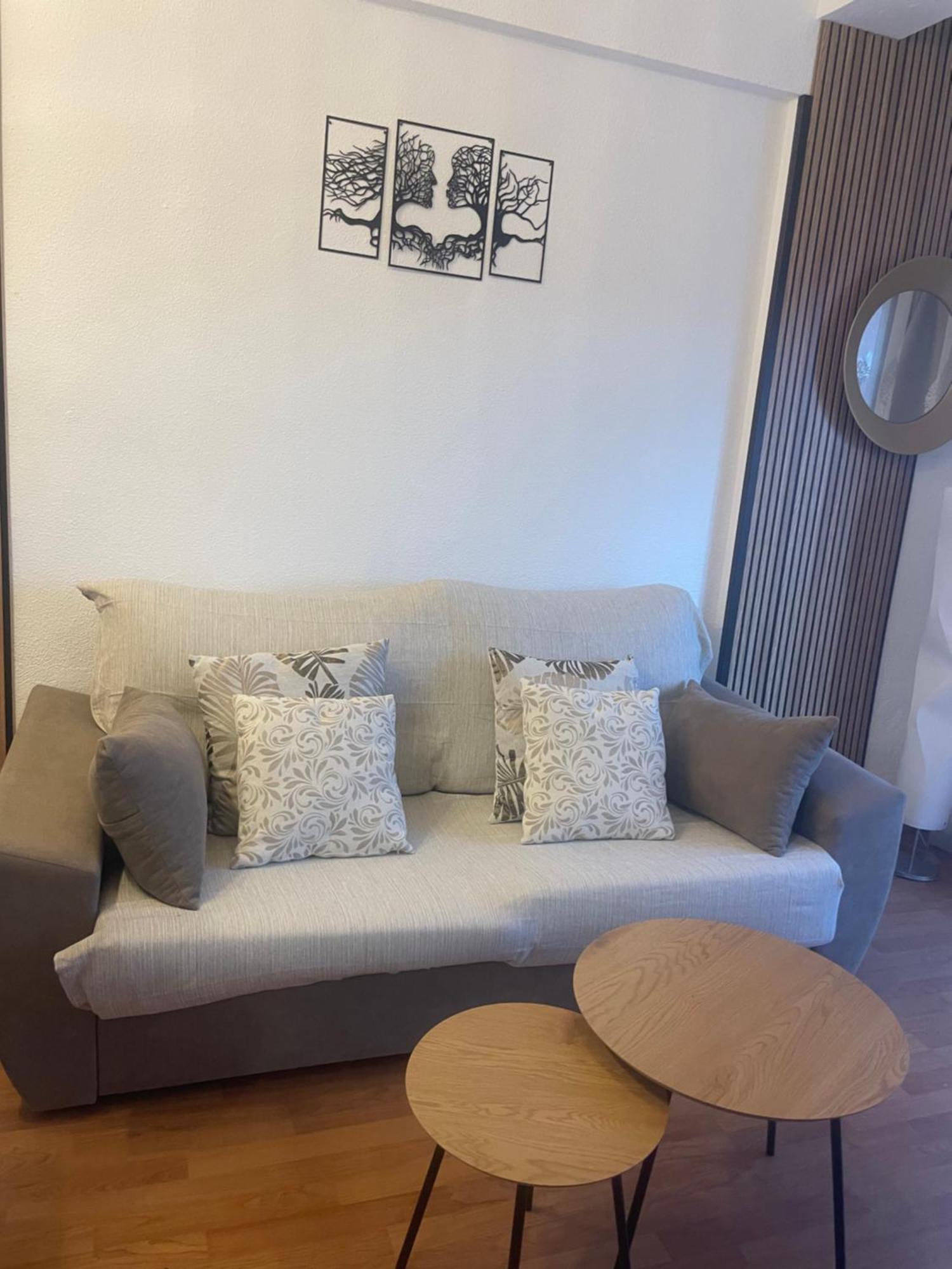 פואנגירולה Apartamento Primera Linea De Playa Paseo Maritimo Perla 5 מראה חיצוני תמונה