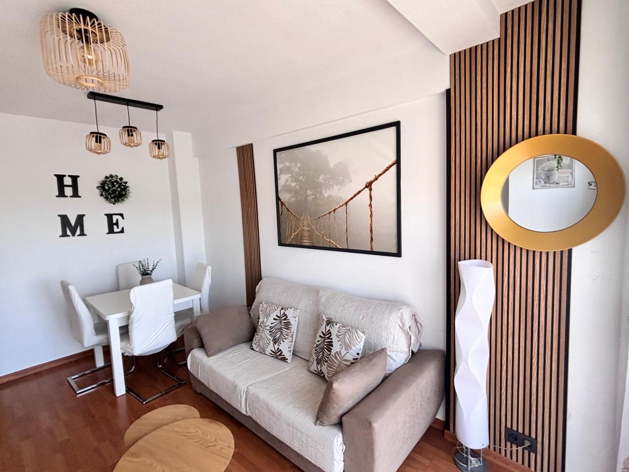 פואנגירולה Apartamento Primera Linea De Playa Paseo Maritimo Perla 5 מראה חיצוני תמונה